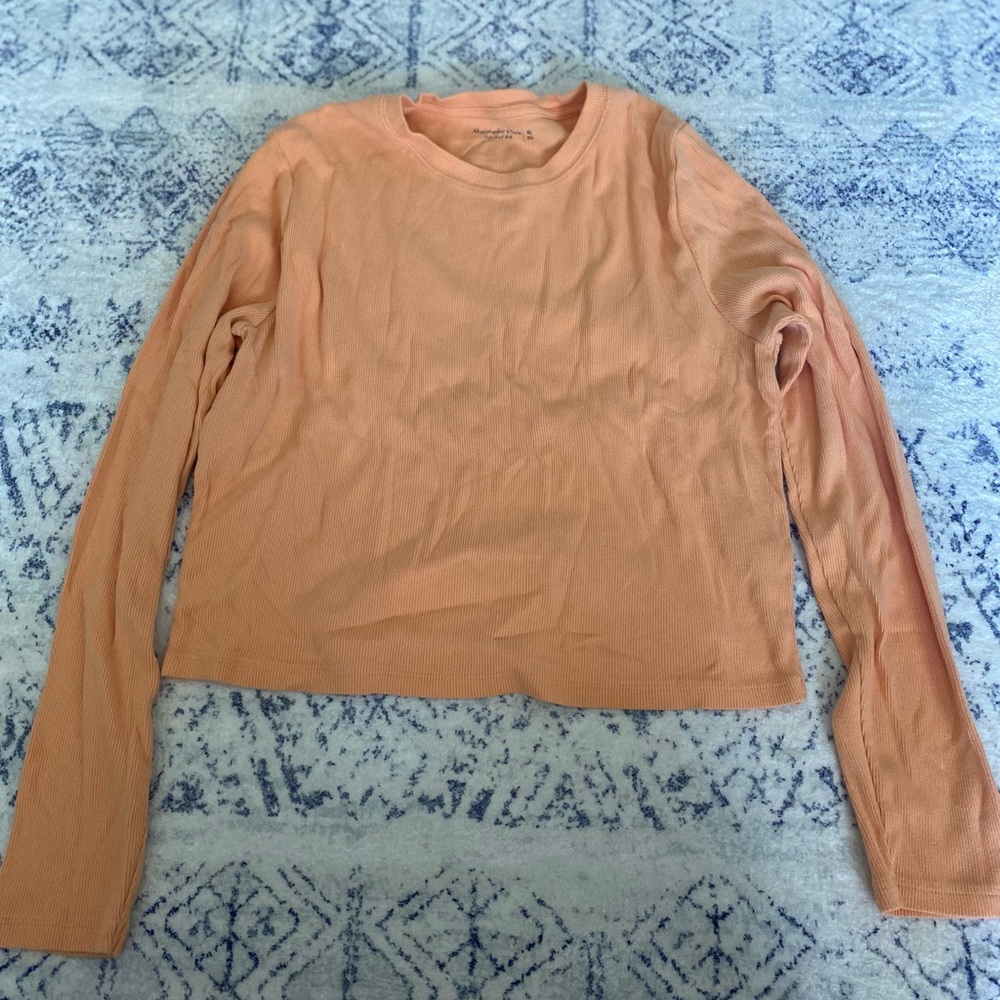 EUC Abercrombie Soft A&F Cropped Long Sleeve